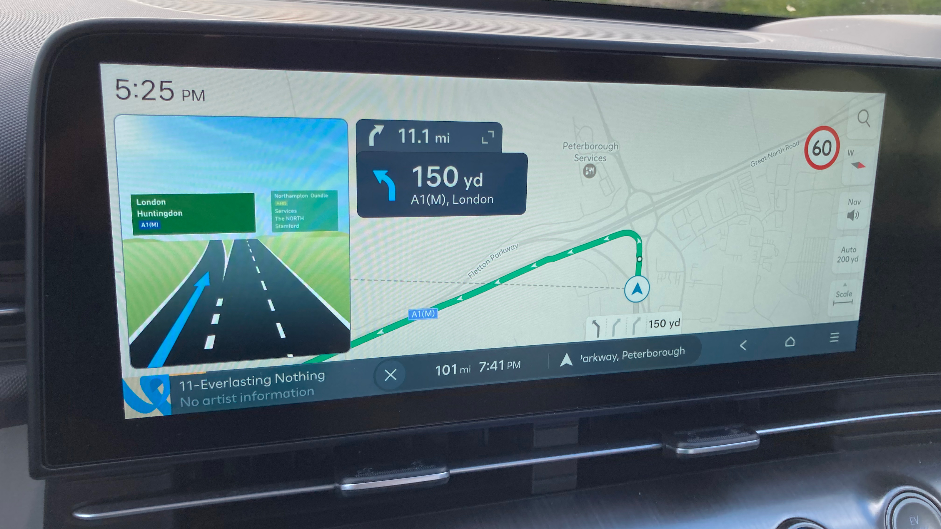 Hyundai Kona - infotainment screen