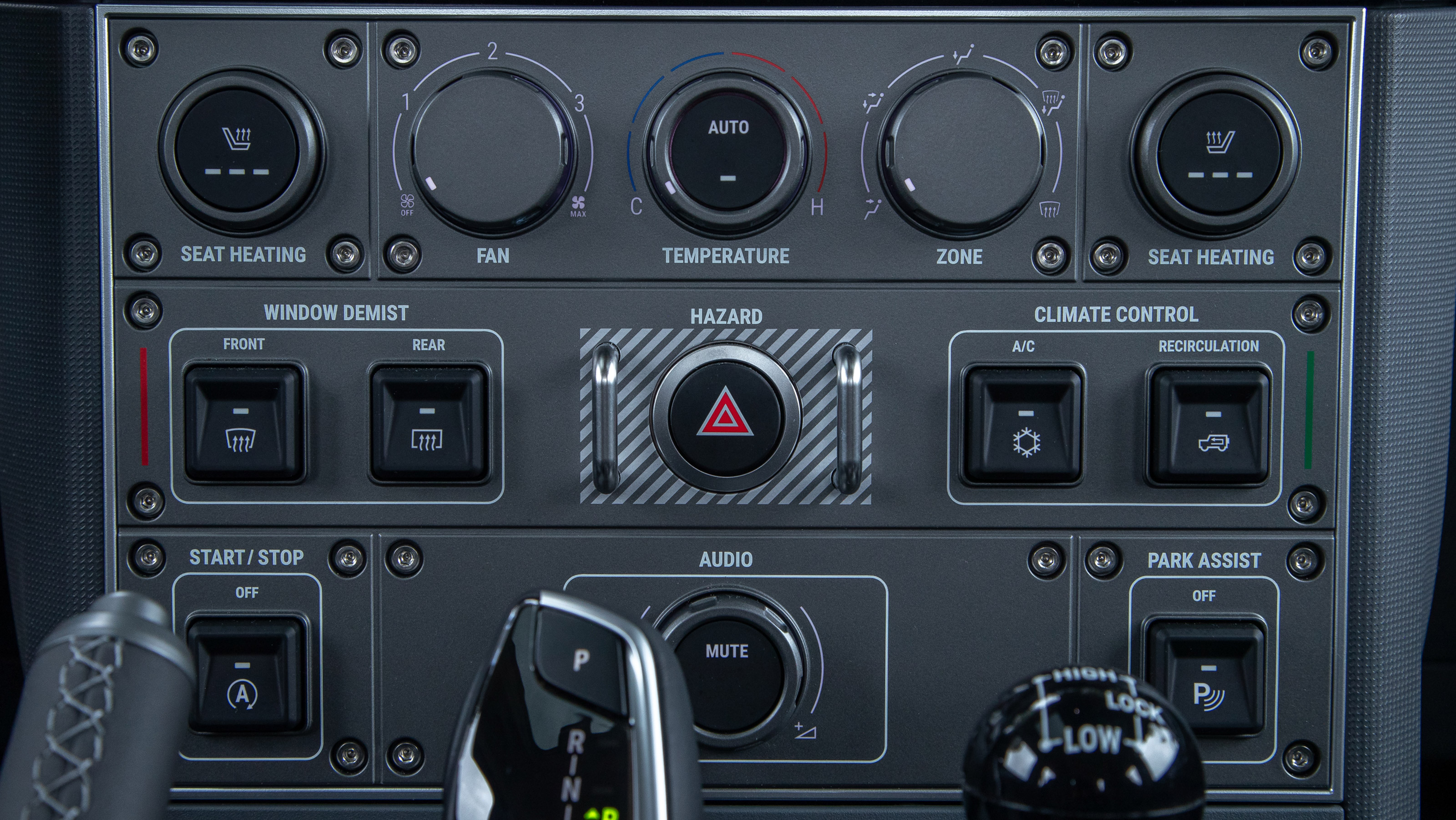 Ineos Quartermaster - centre console