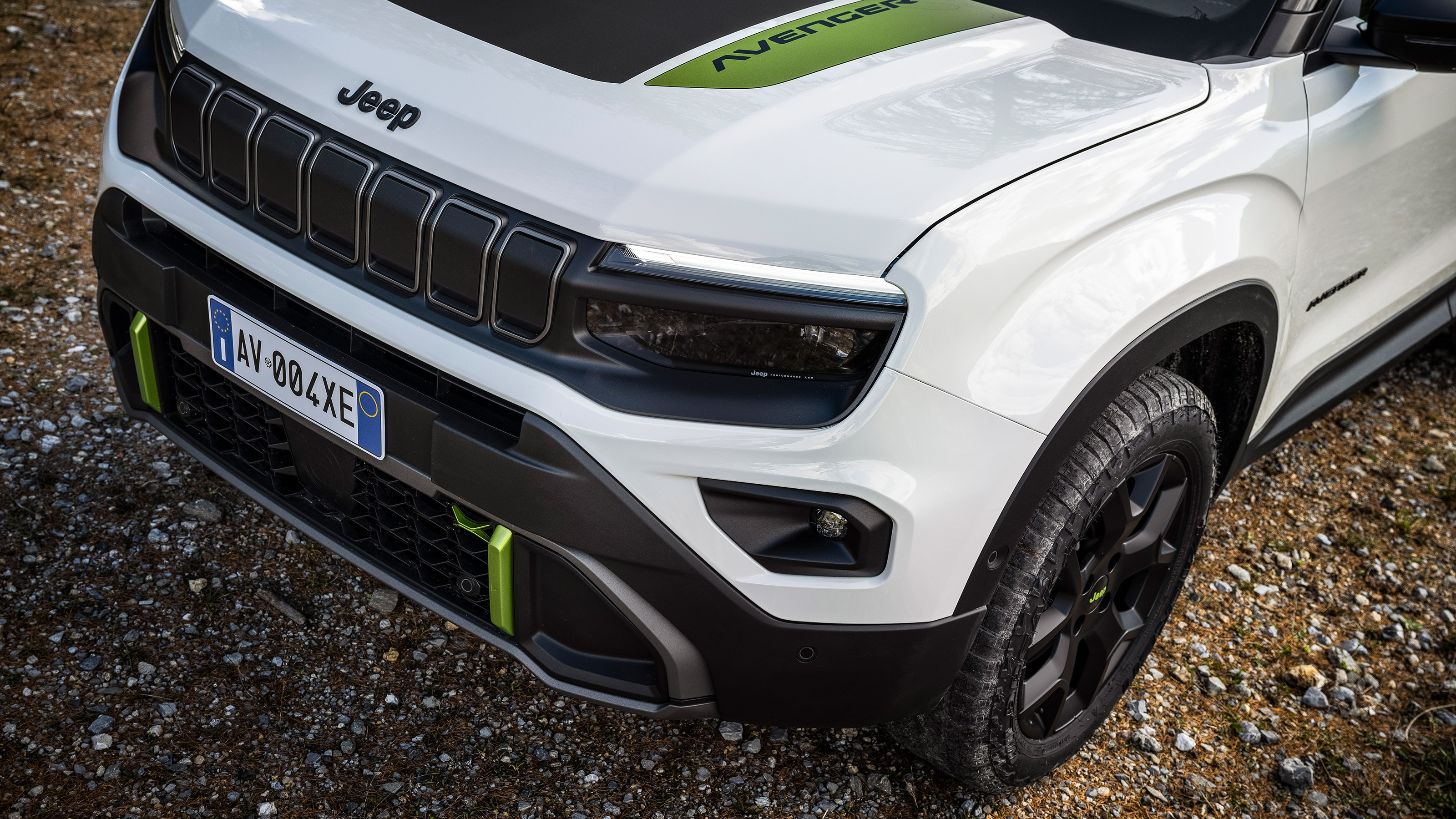 Jeep Avenger 4xe - front detail