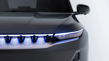 Jeep Wagoneer S - studio front light