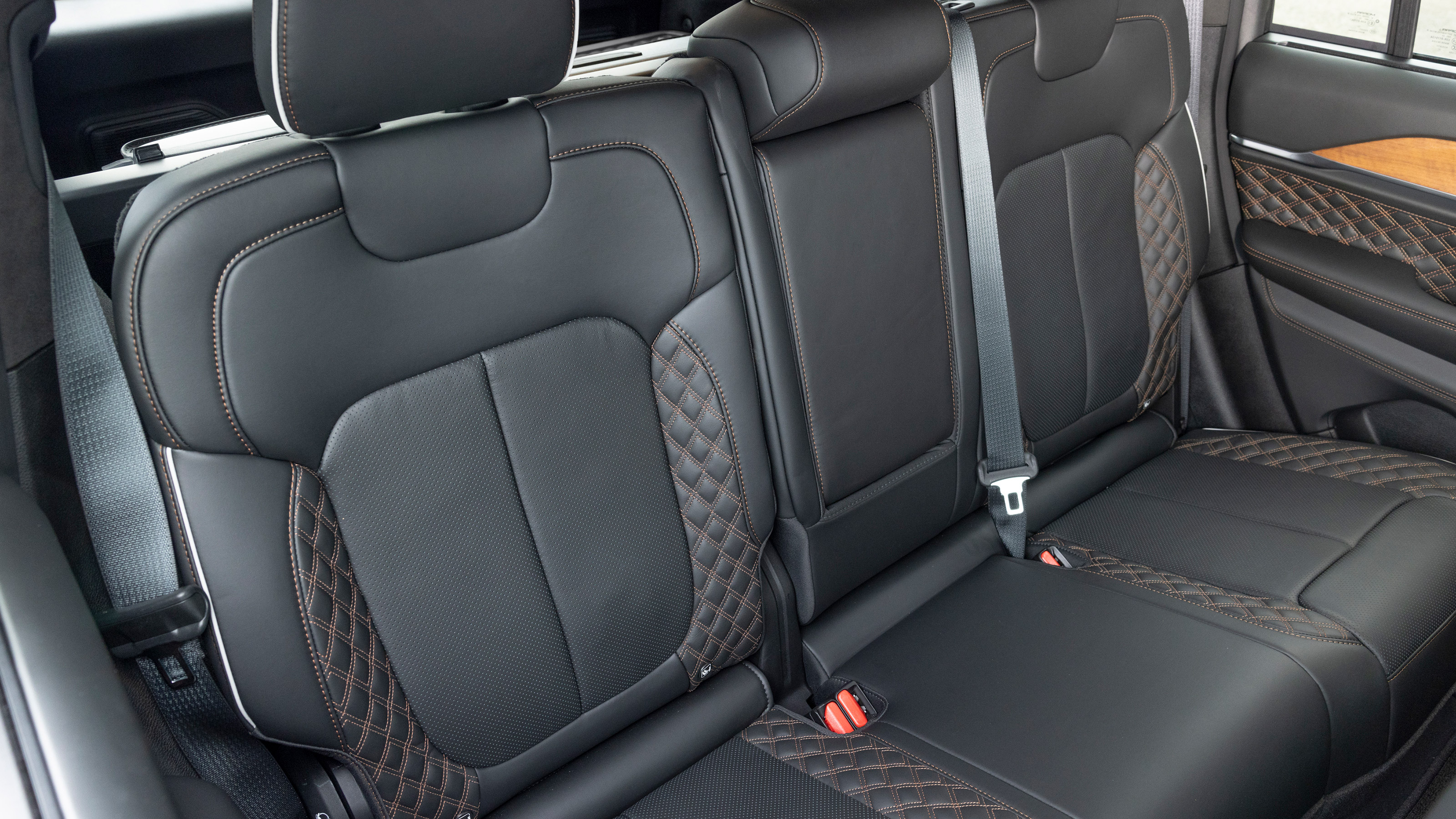 Jeep Grand Cherokee 4xe - rear seats