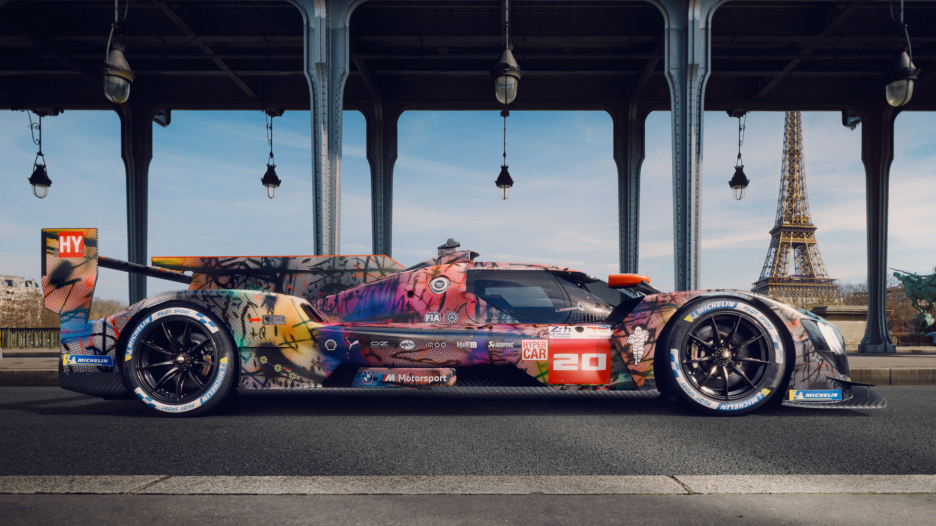 Julie Mehretu BMW Art Car - sode