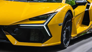 Lamborghini Revuelto - front light