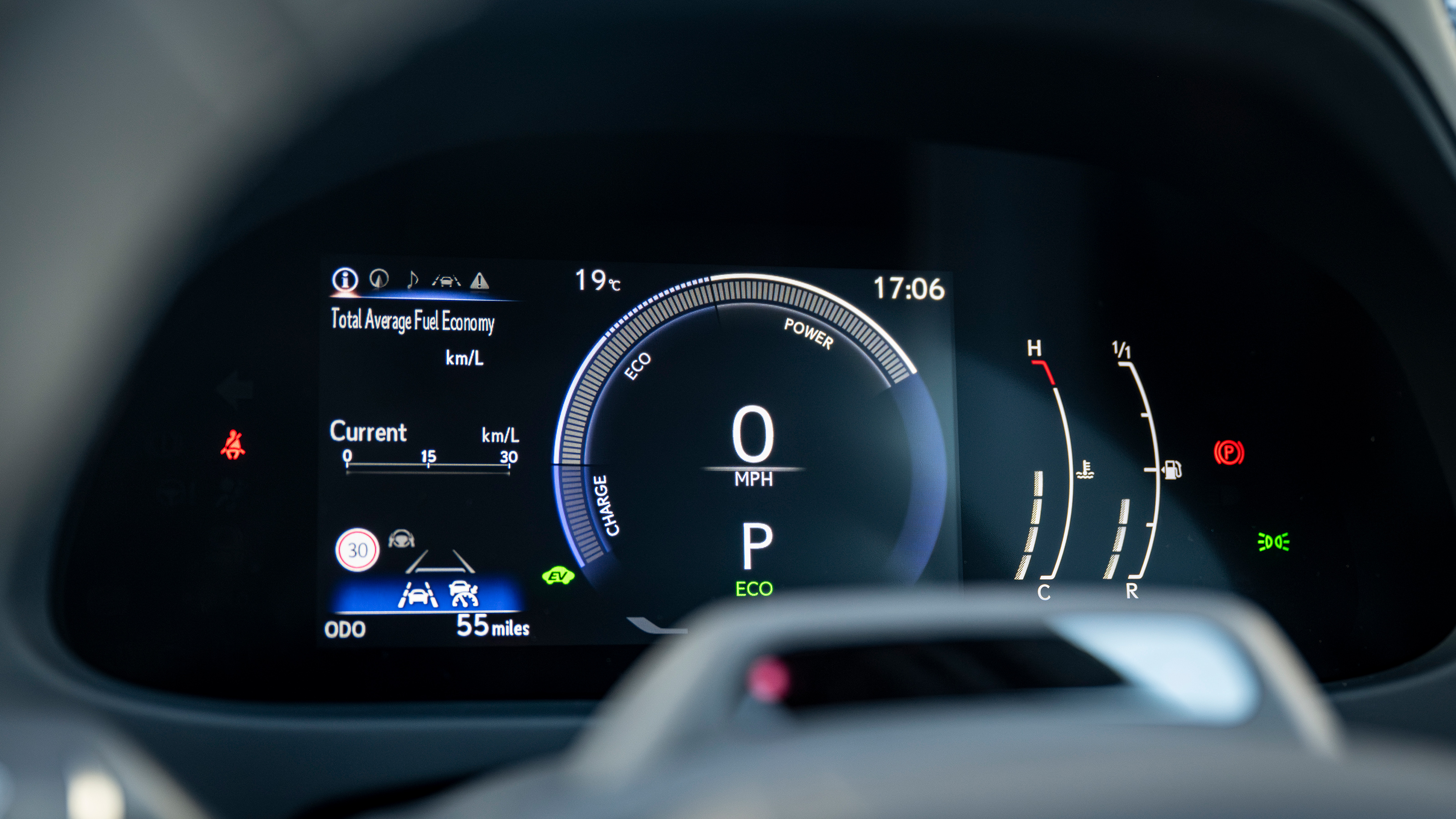 Lexus UX 350h+ F-Sport - dashboard screen