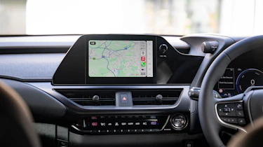 Lexus UX 350h+ F-Sport - infotainment screen