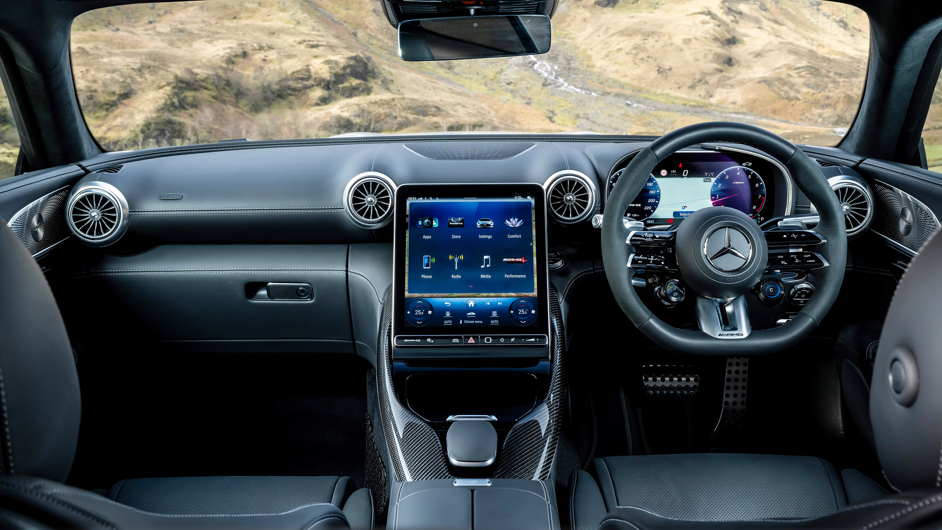 Mercedes-AMG GT 63 - cabin