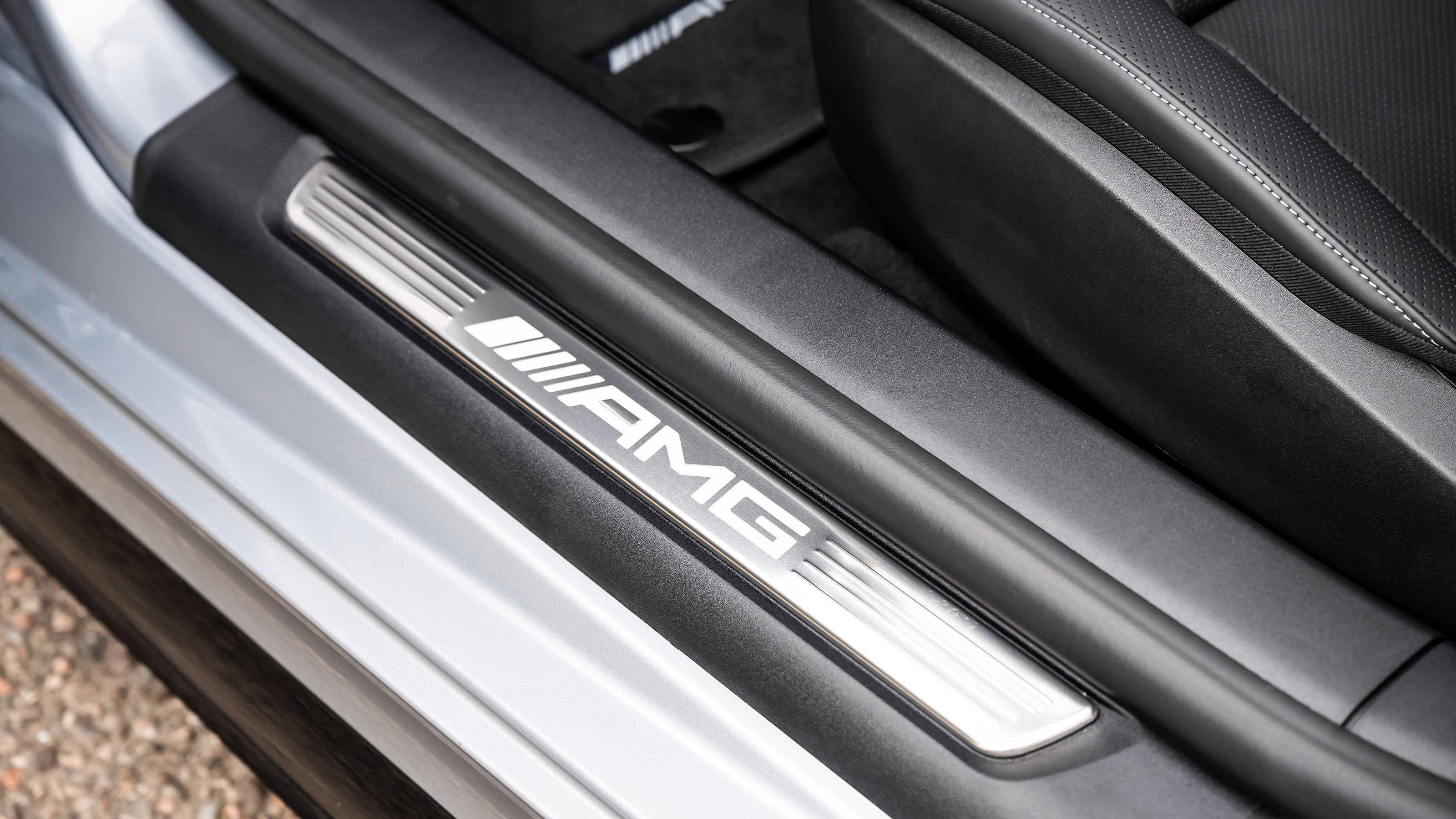 Mercedes-AMG GT 63 - sill