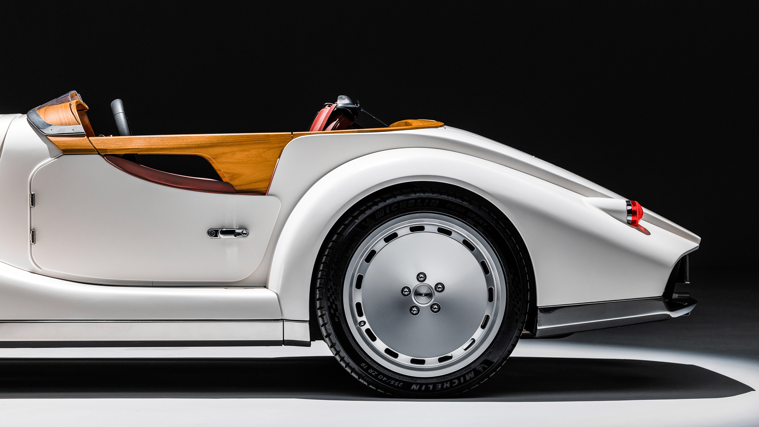 Morgan Midsummer - rear wheel