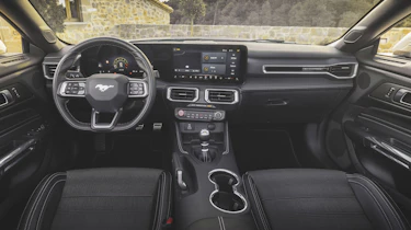 Ford Mustang GT - cabin