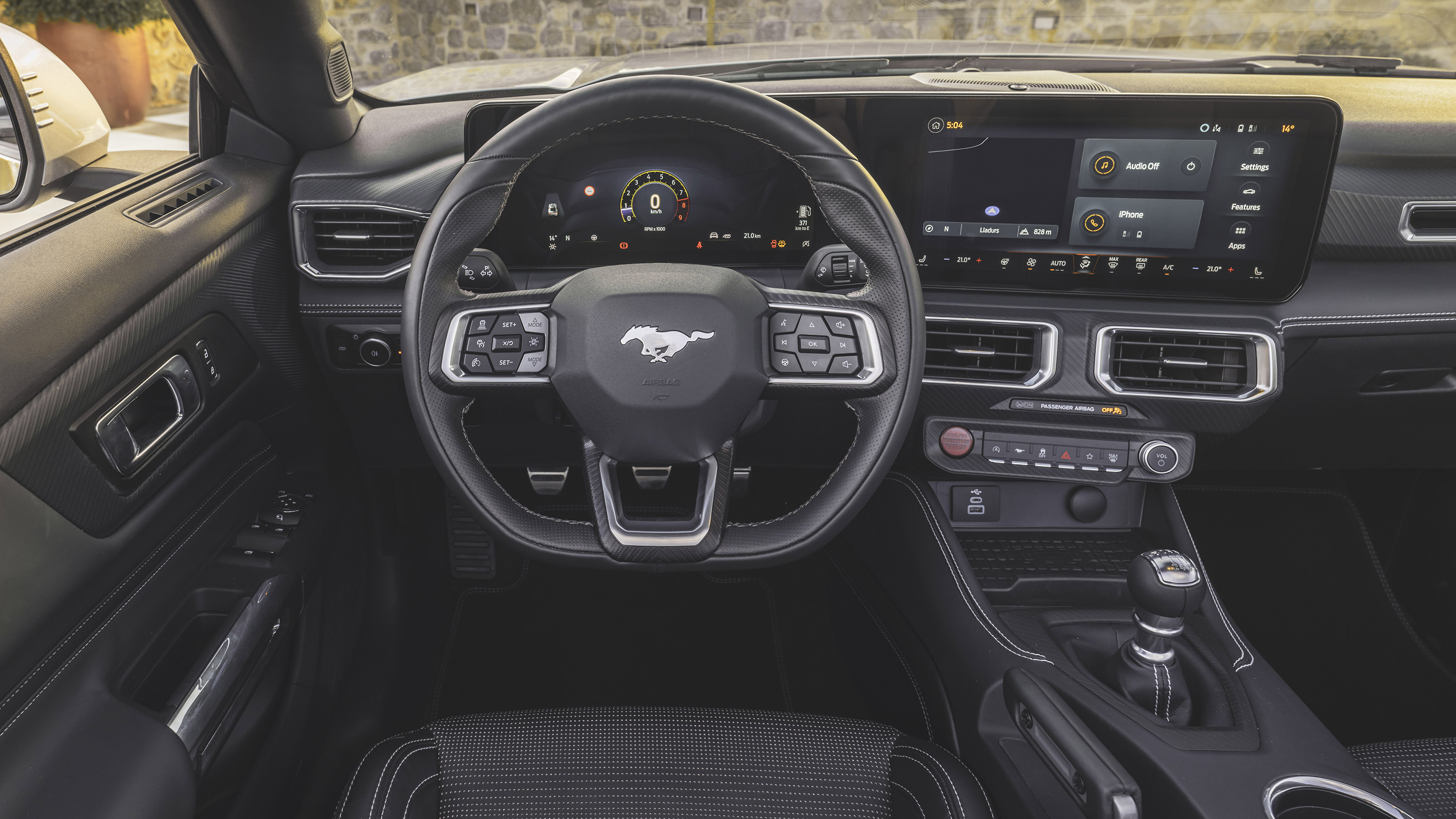 Ford Mustang GT - dash
