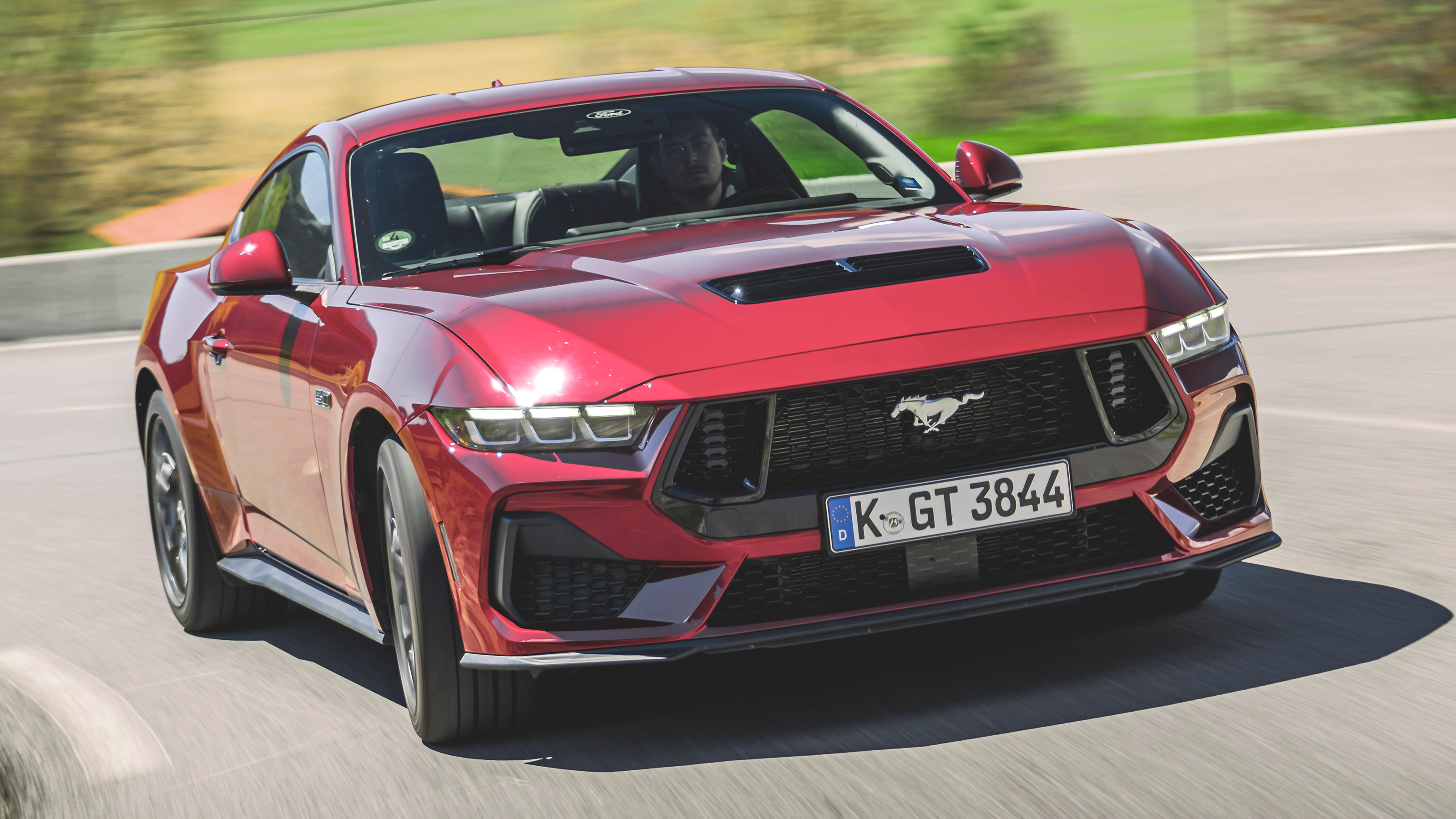 Ford Mustang GT - front action