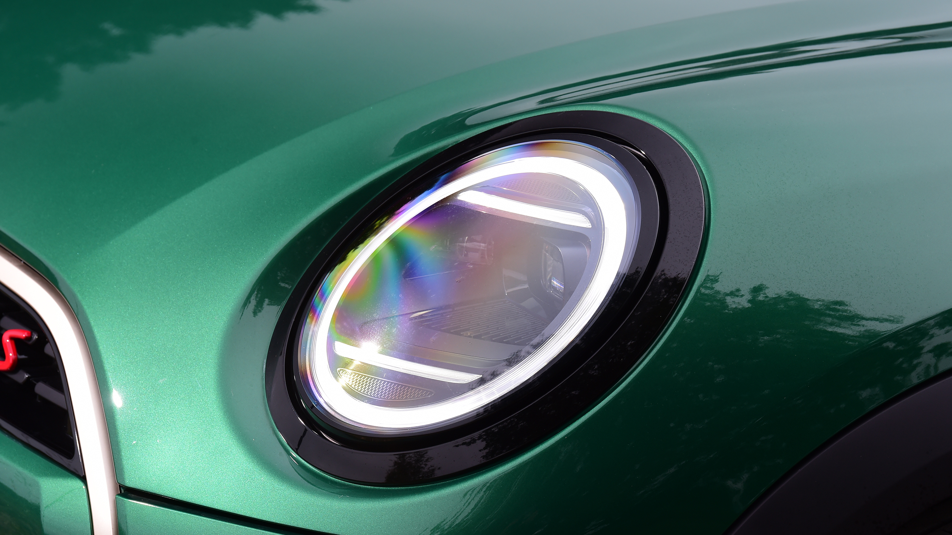 New 2024 MINI Cooper S - front headlight 