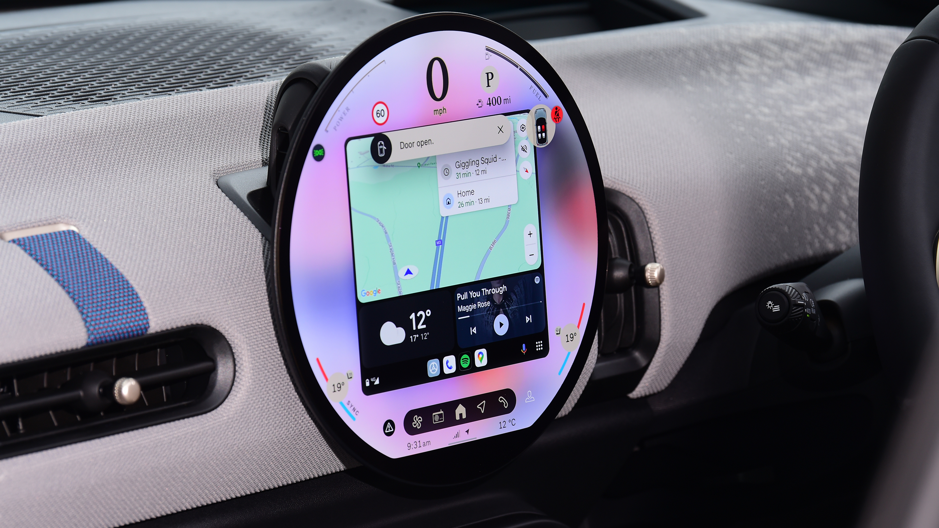 New 2024 MINI Cooper S - infotainment screen 
