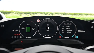 Porsche Taycan facelift - dials