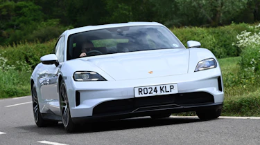 Porsche Taycan facelift - front cornering