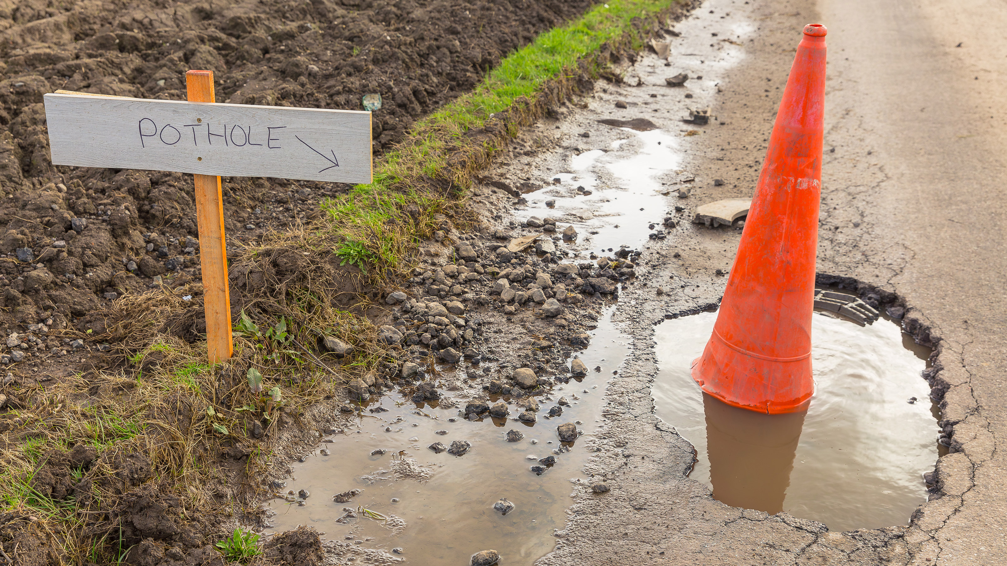 Pothole sign