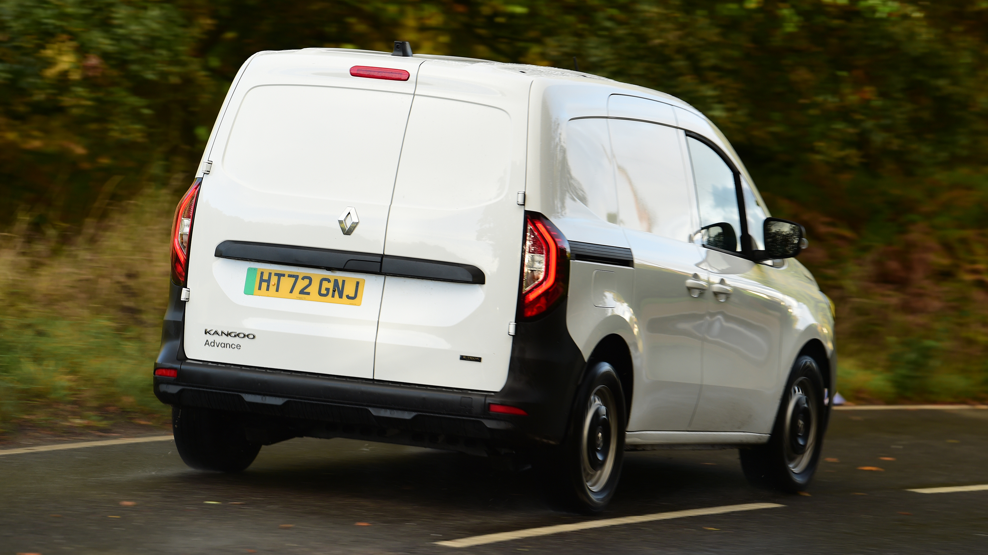 Renault Kangoo E-Tech - rear cornering