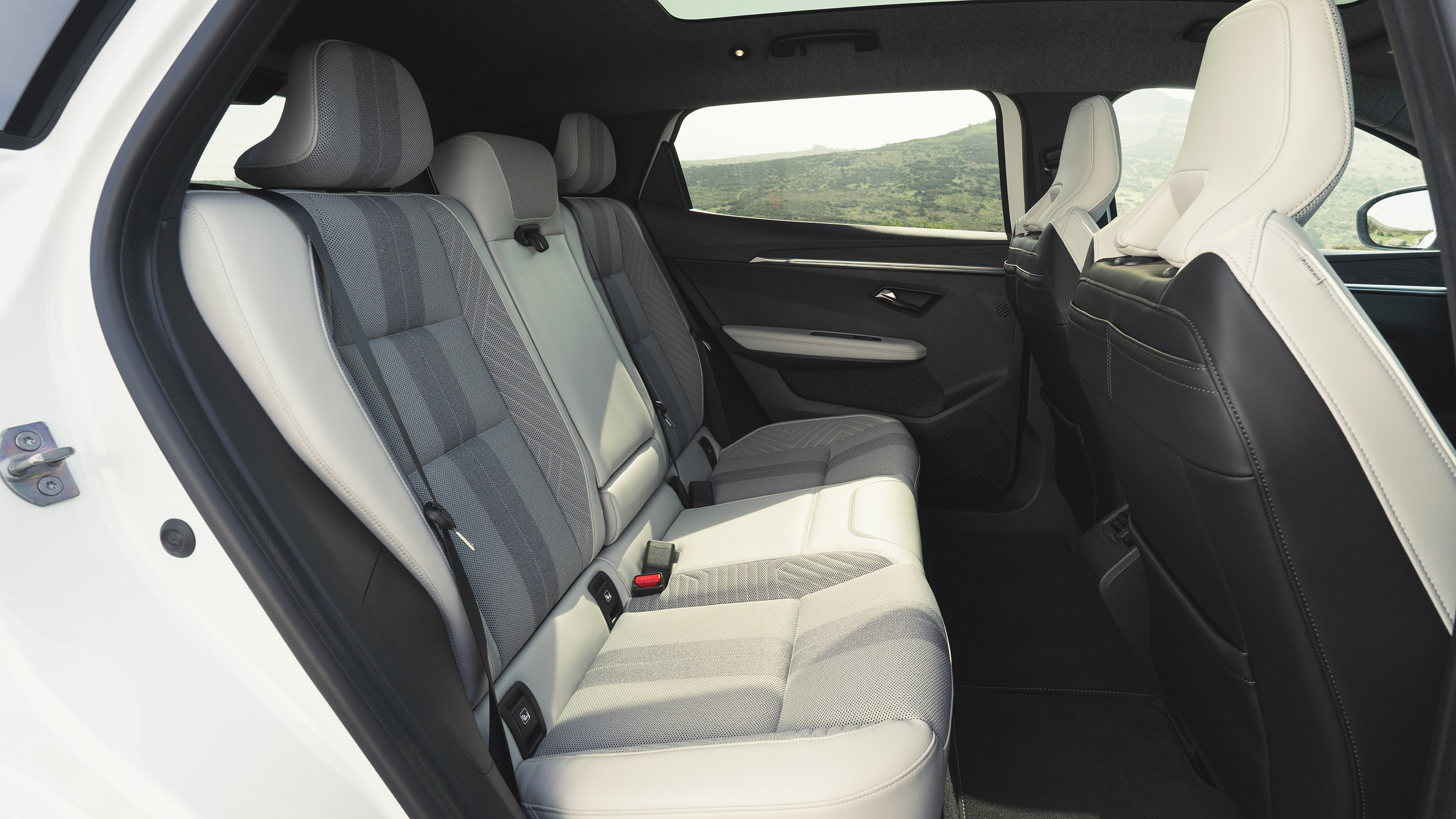 Renault Scenic UK - rear seats