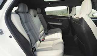 Renault Scenic UK - rear seats