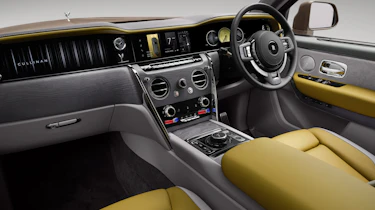 Rolls-Royce Cullinan Series II - dash