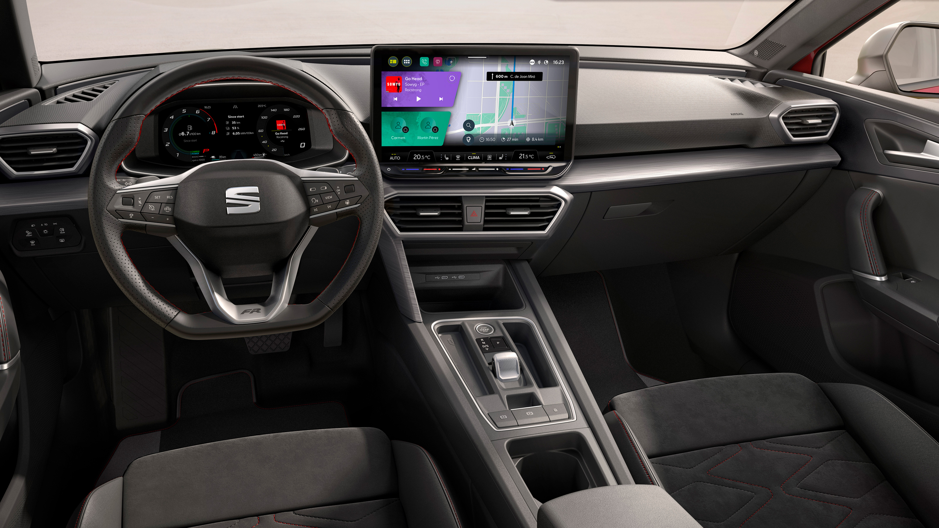 SEAT Leon front interior