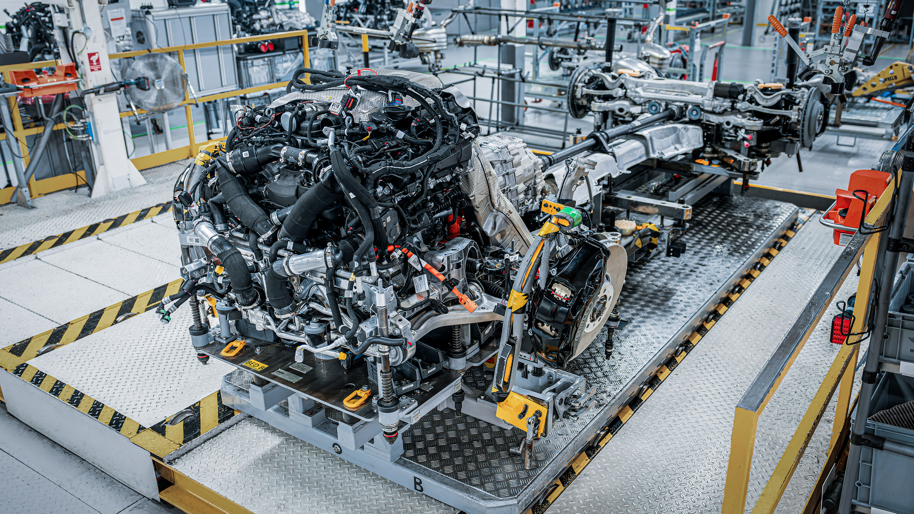 New Bentley 'Ultra Performance Hybrid' front 3/4 of the driveline