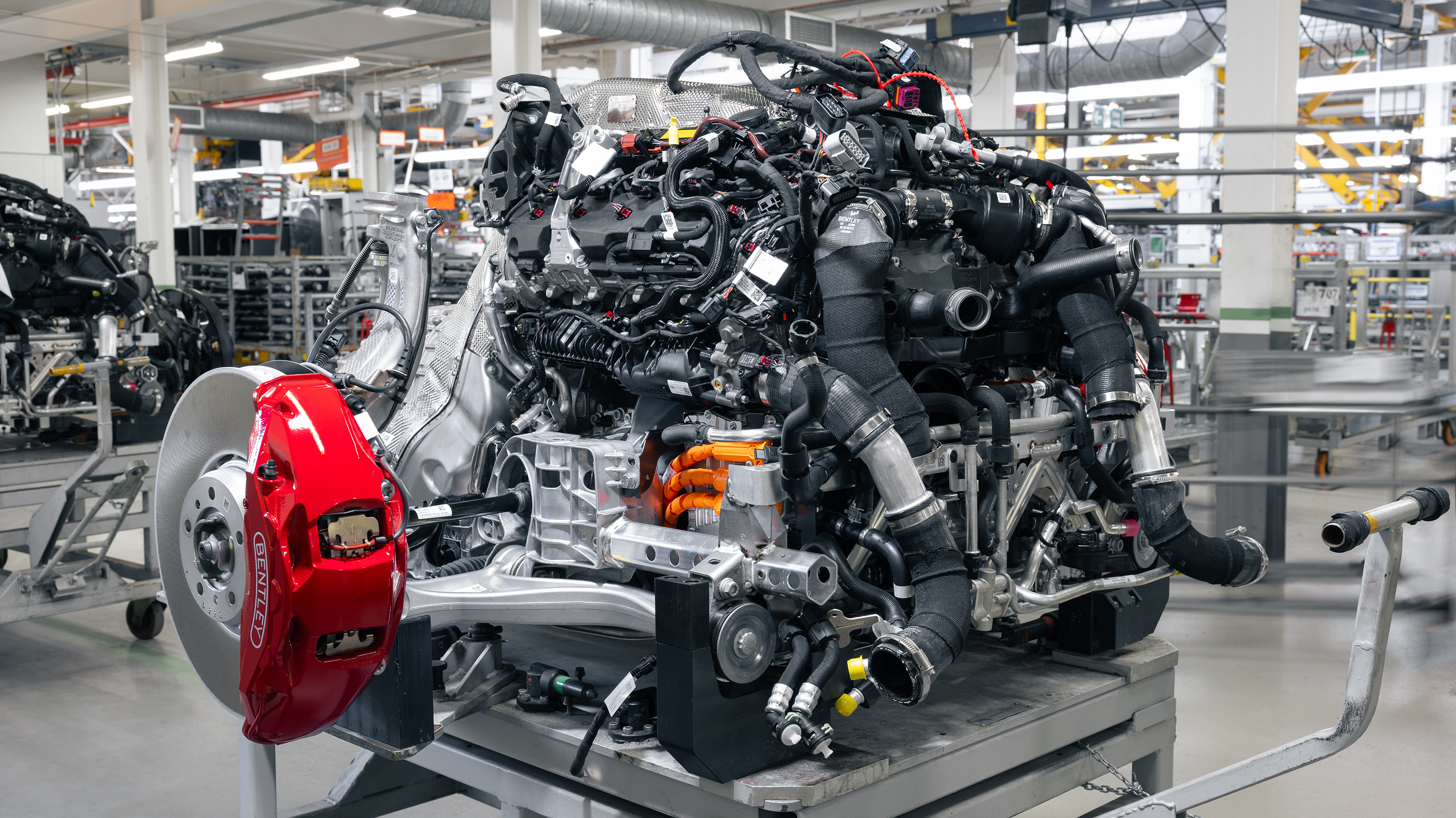 New Bentley 'Ultra Performance Hybrid' front 3/4 of the driveline including the brake