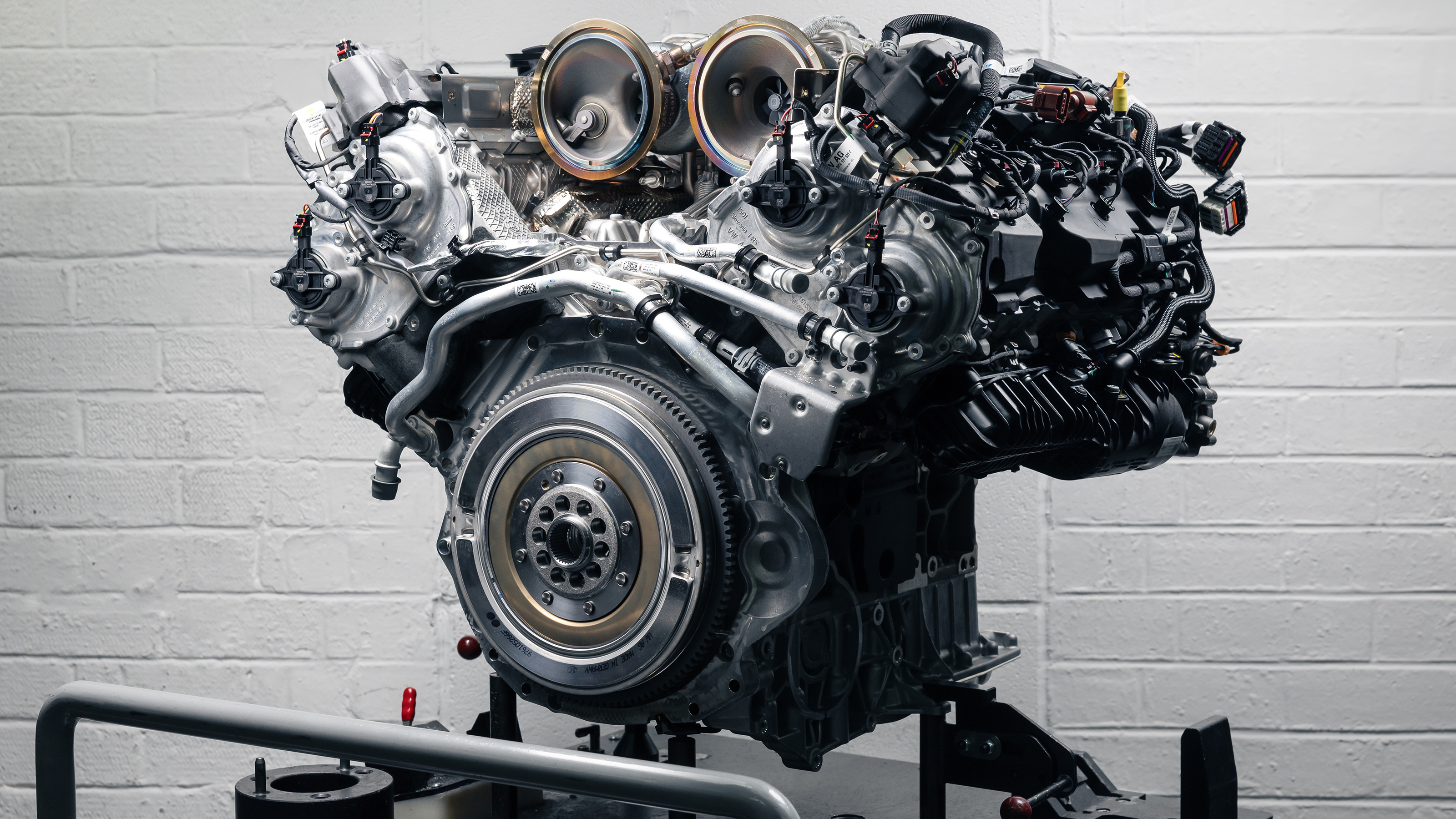 New Bentley 'Ultra Performance Hybrid' engine
