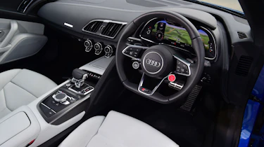 Used Audi R8 Mk2 - dash