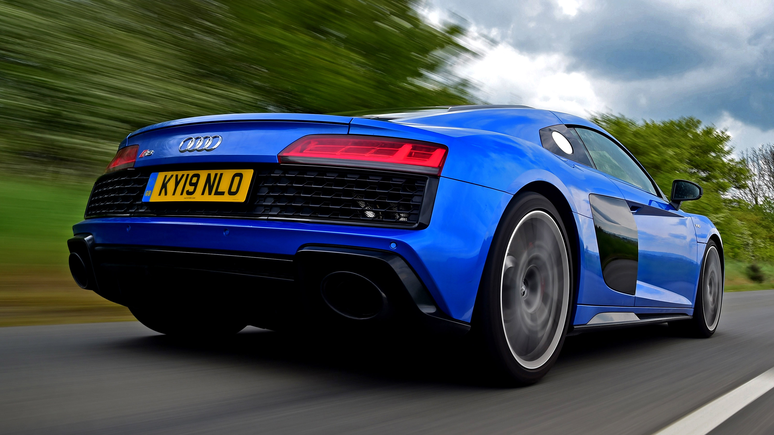 Used Audi R8 Mk2 - rear