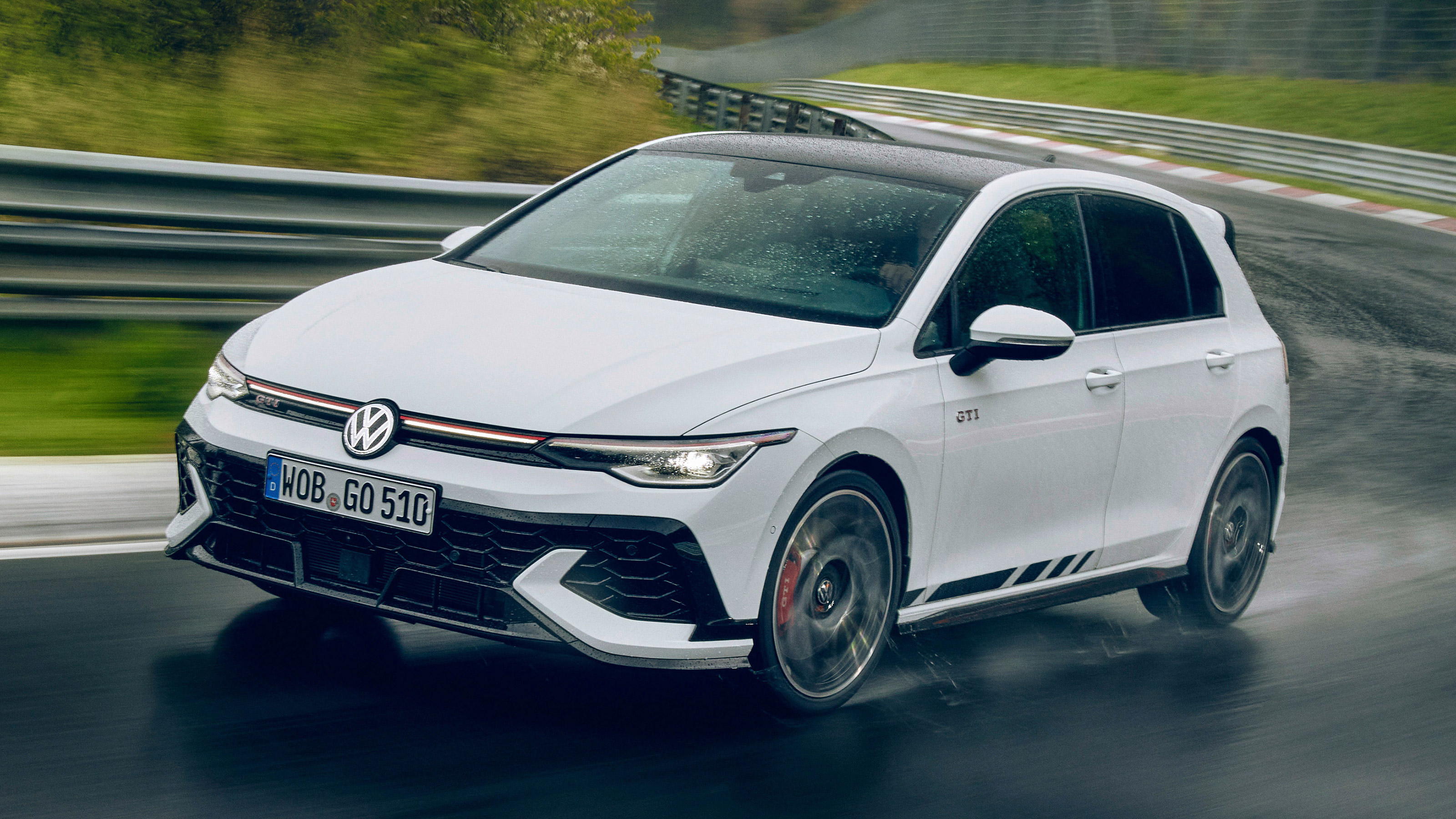 Volkswagen Golf GTI Clubsport - front