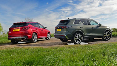 Volkswagen Tiguan and Hyundai Tucson - rear static