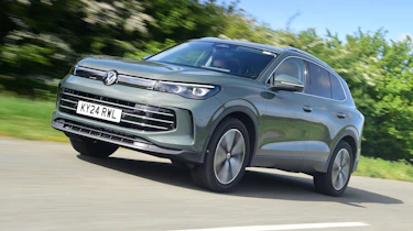 Volkswagen Tiguan - front tracking