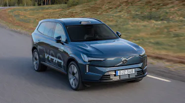 Volvo EX90 - front action