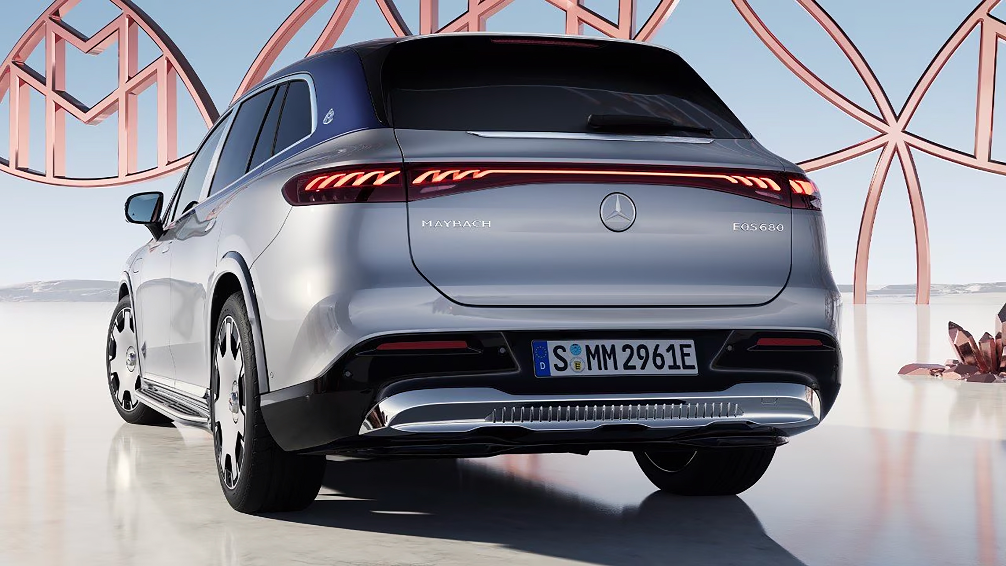 Mercedes-Maybach EQS SUV rear 3/4