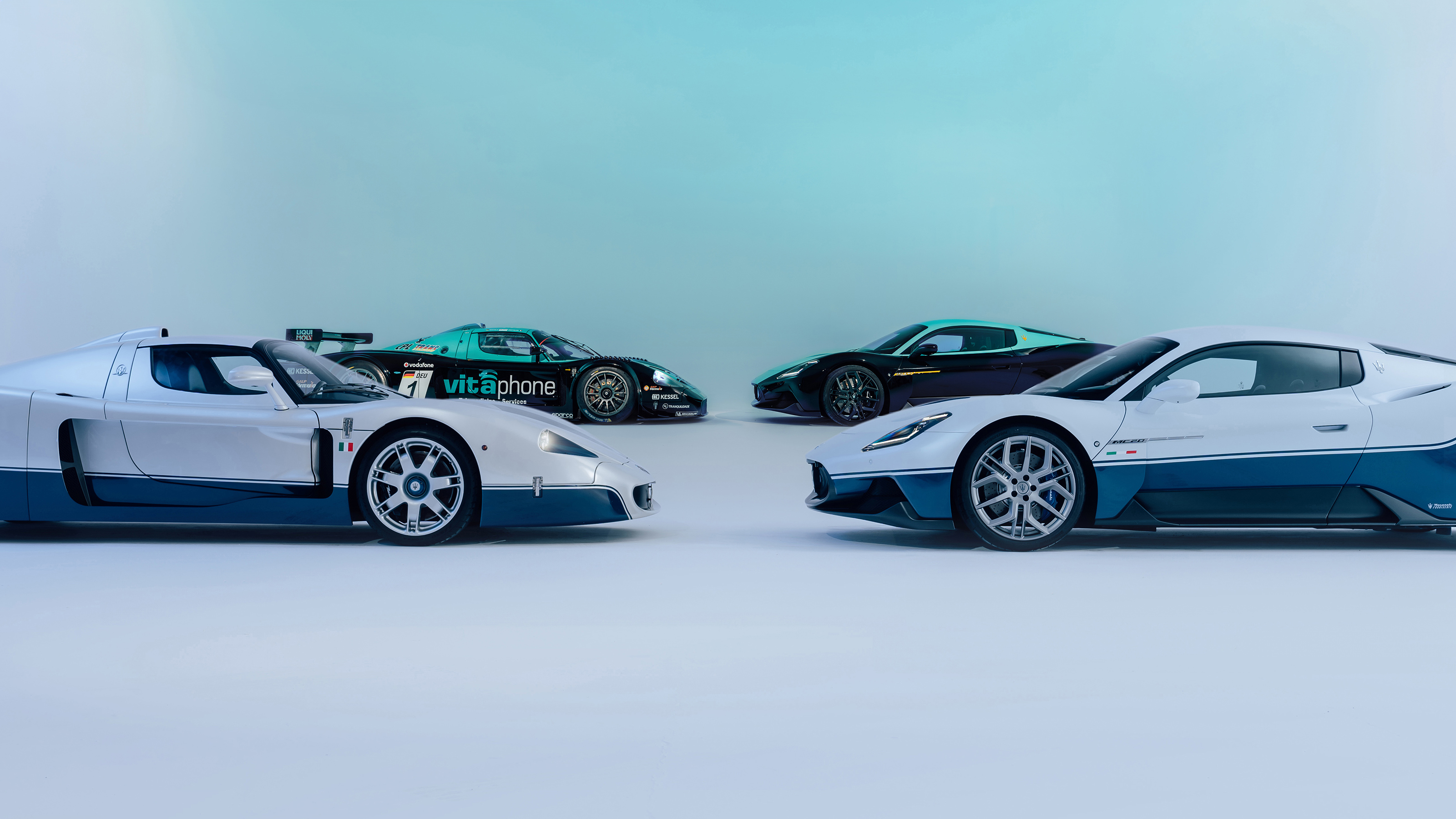 New Maserati MC20 Icona and MC20 Leggenda together side on with the MC12