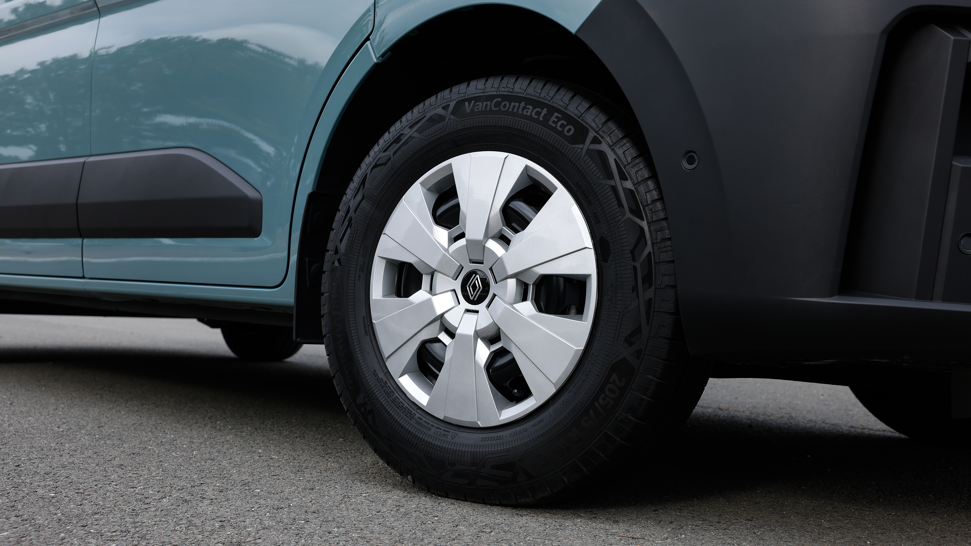 Renault Master E-Tech - wheel