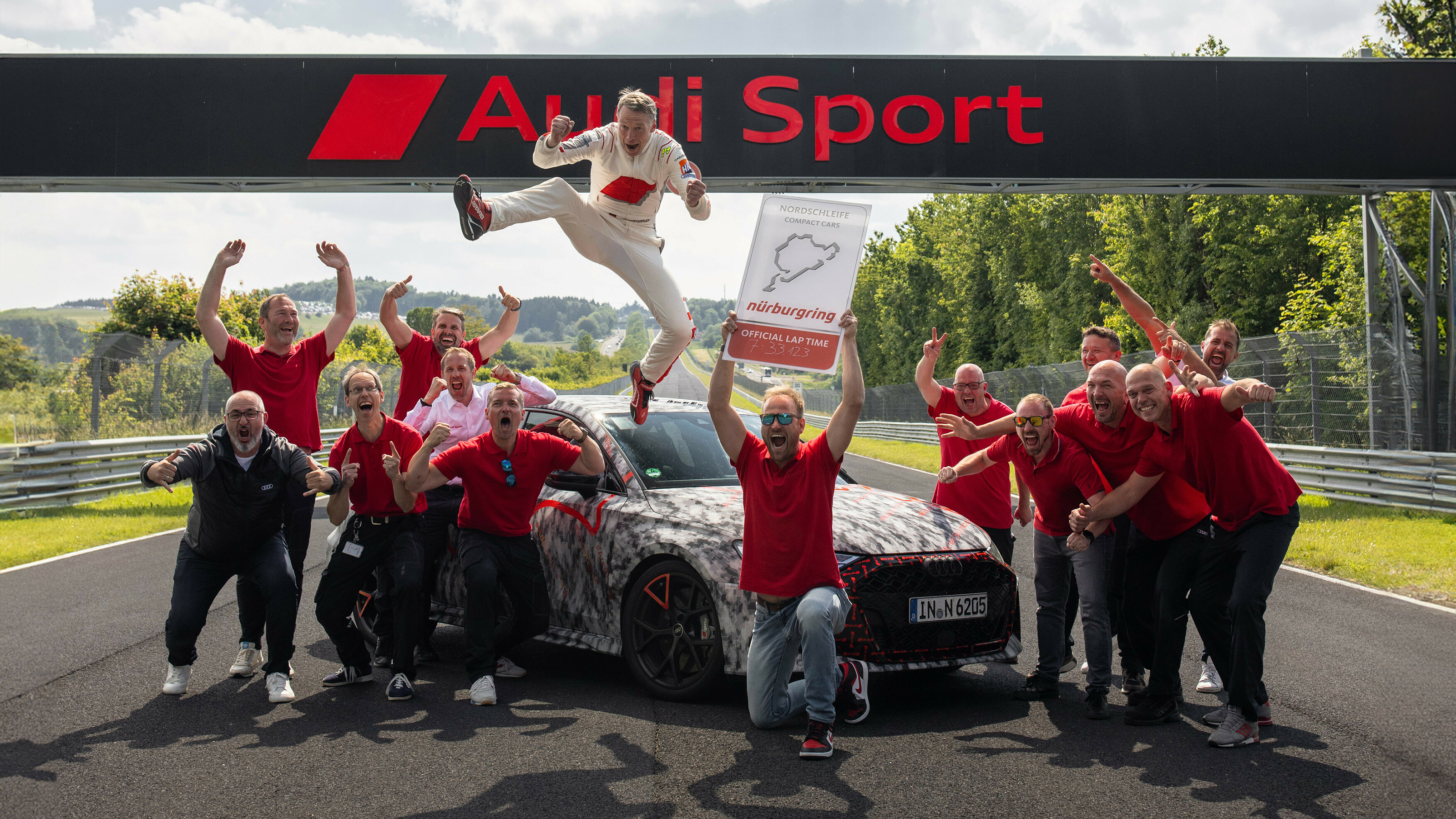 Audi RS 3 facelift disguised 2024 nurburgring team
