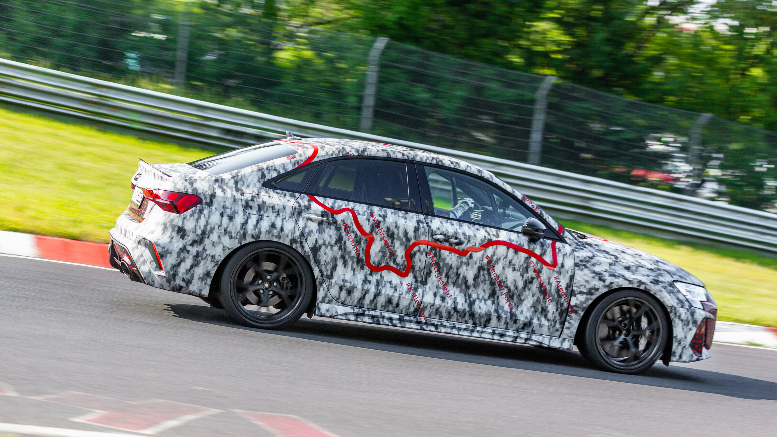 Audi RS 3 facelift disguised 2024 side