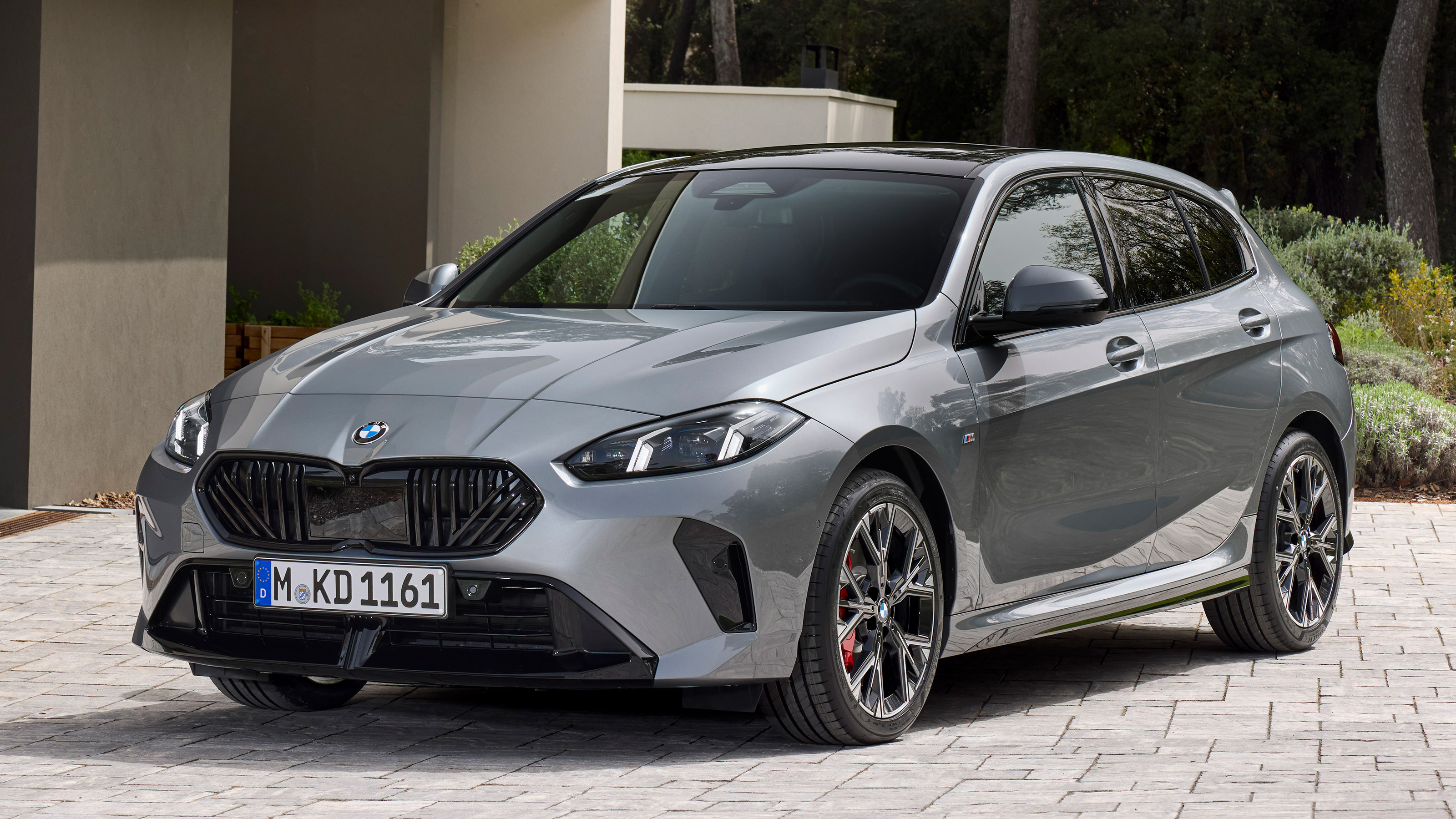 BMW 1 Series - front static