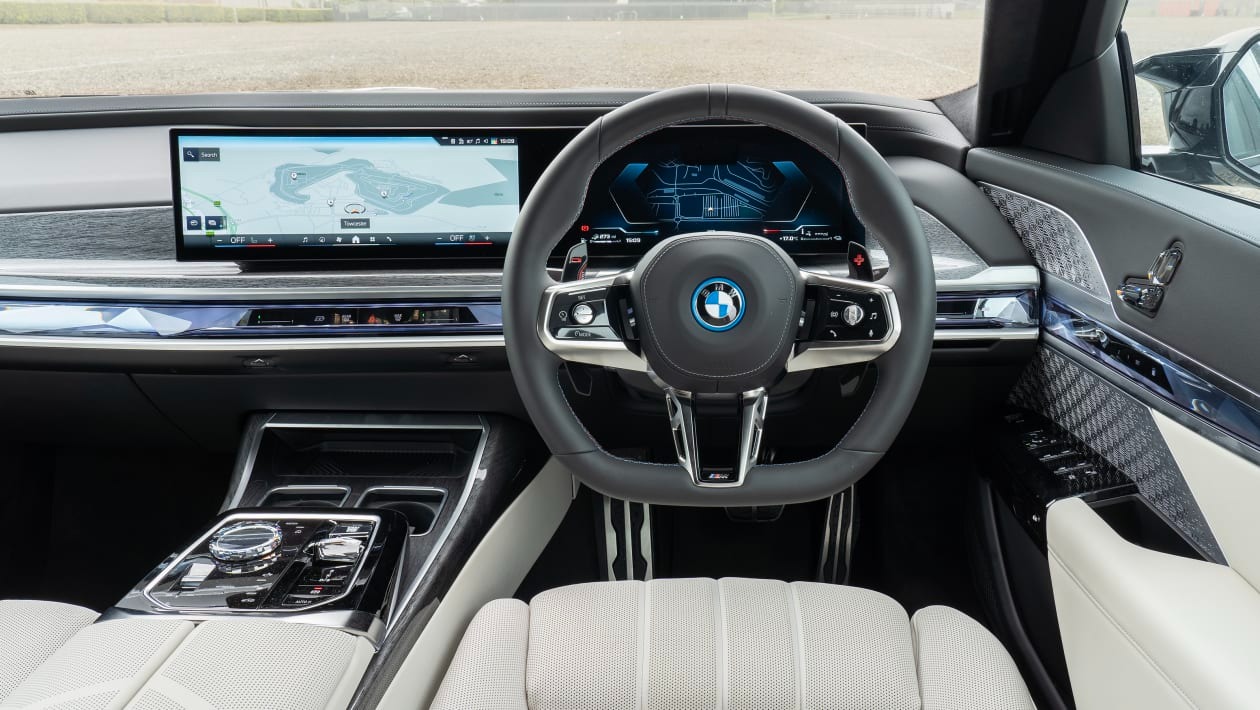 BMW 7 Series - dash