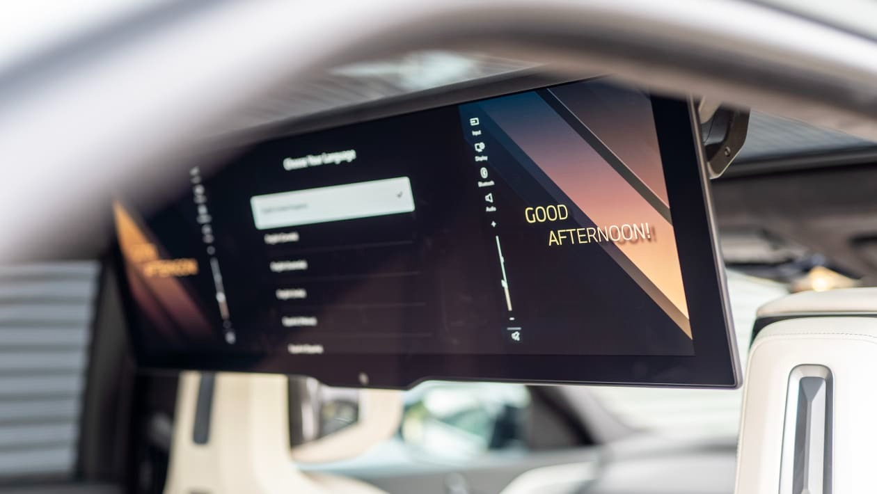 BMW 7 Series - rear screen