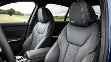 BMW Alpina B3 - front seats