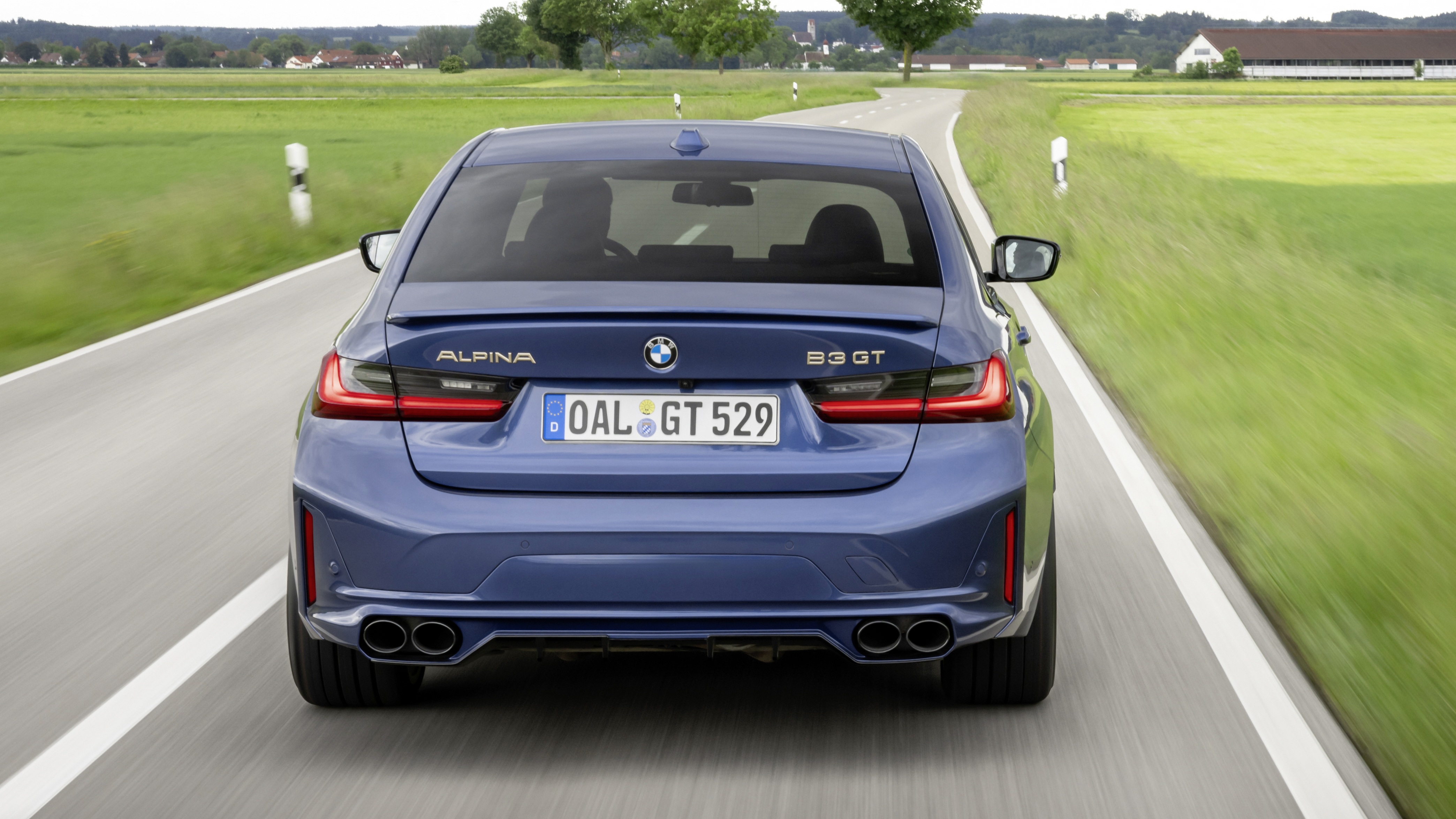 BMW Alpina B3 - rear tracking 