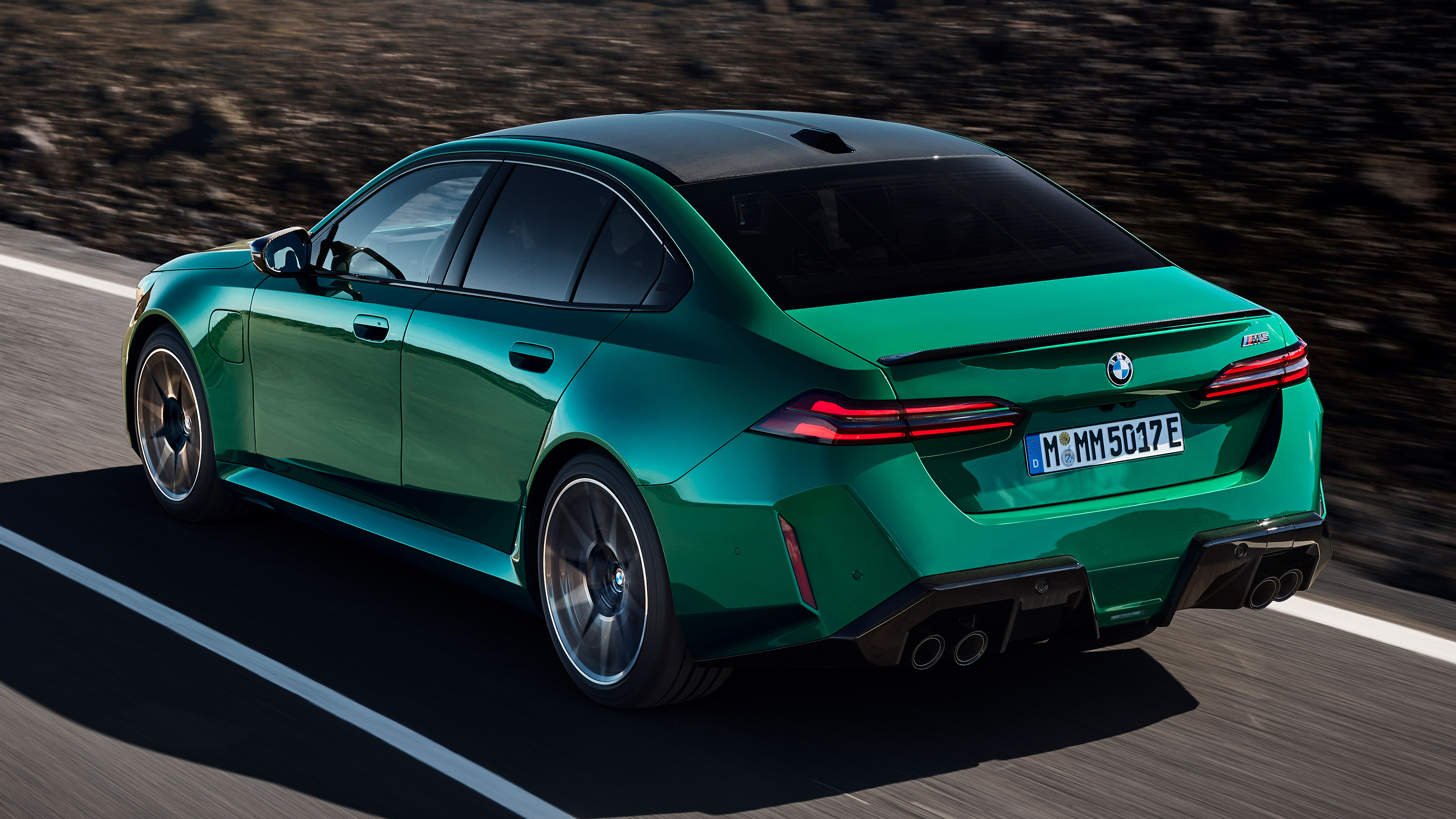 BMW M5 - rear