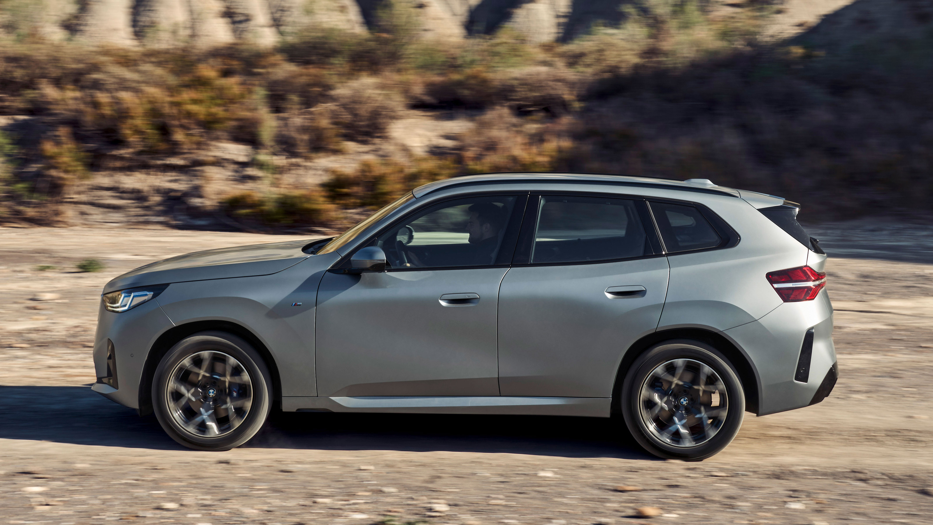 BMW X3 - side