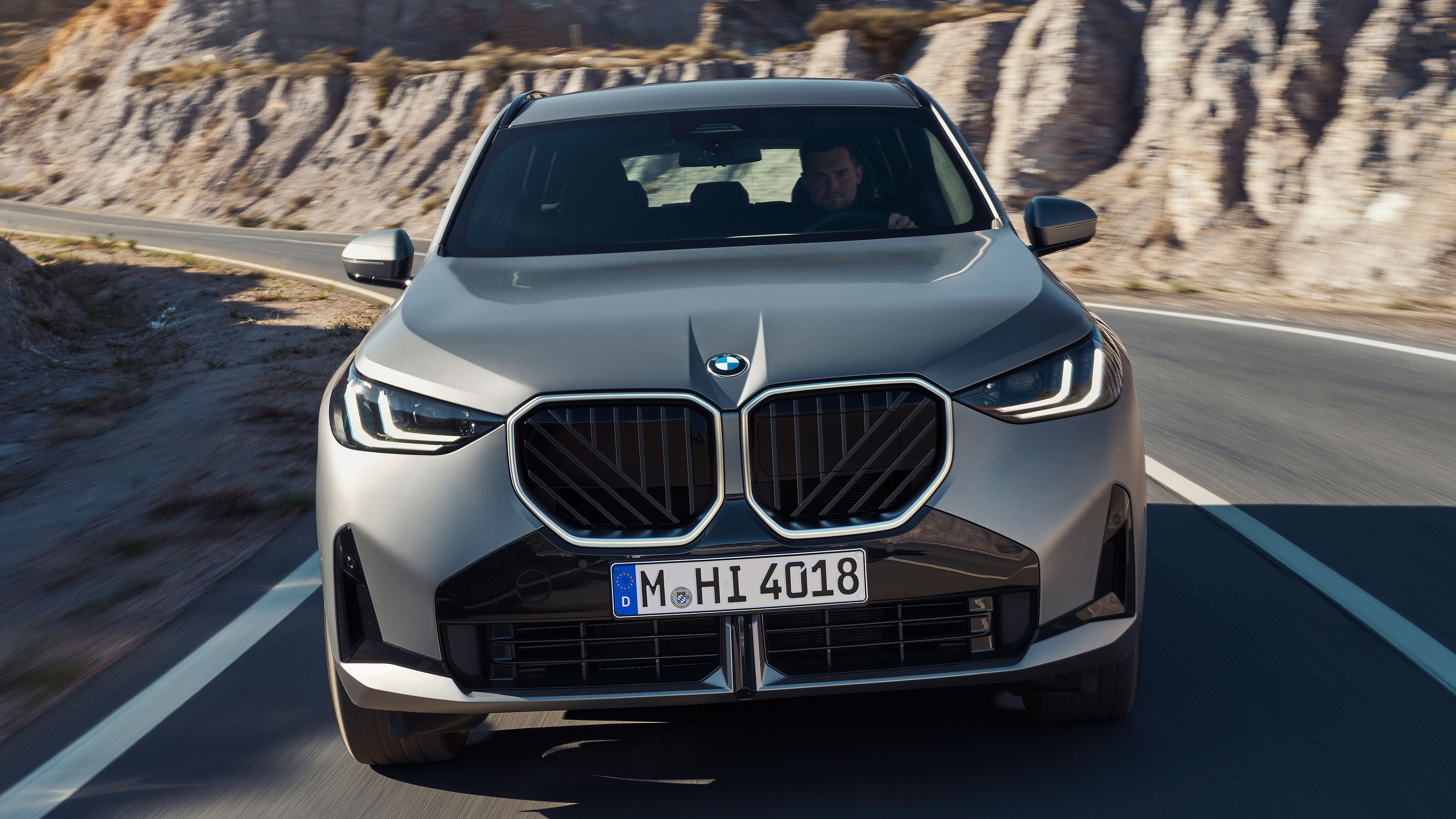 BMW X3 - full front
