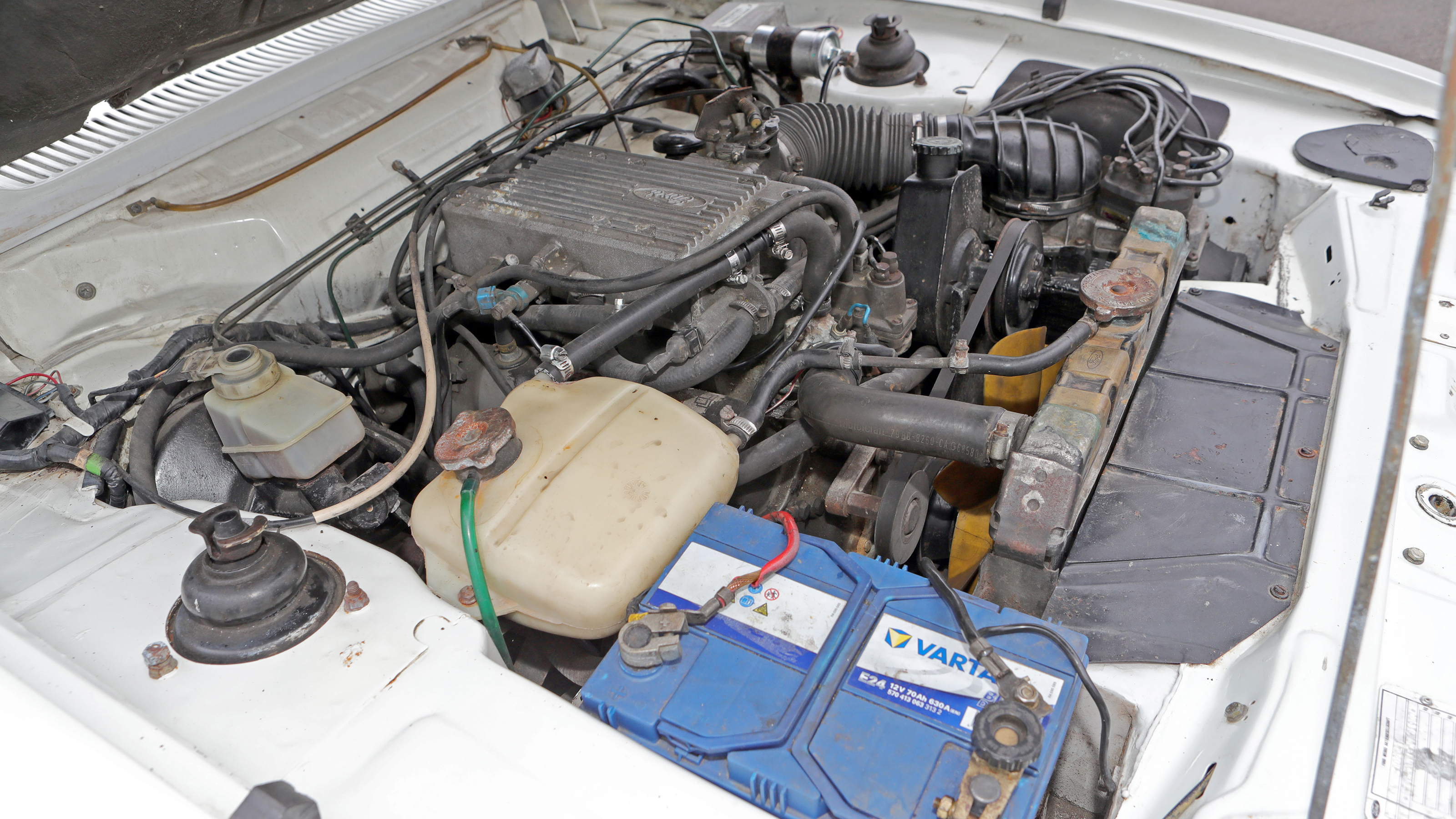 Ford Capri - engine bay
