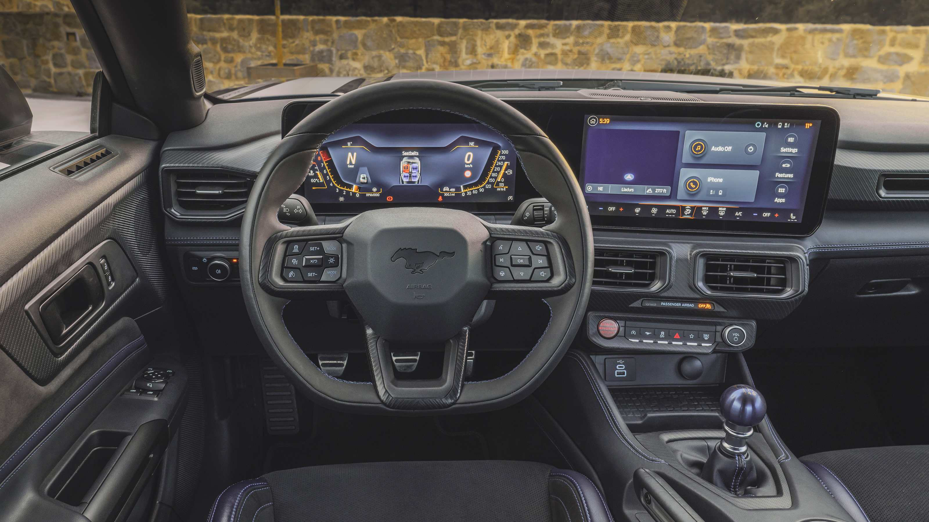Ford Mustang Dark Horse - dashboard