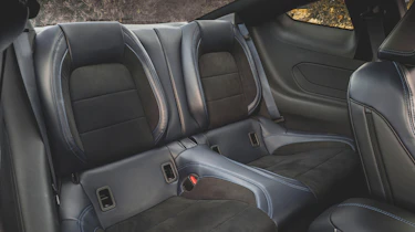 Ford Mustang Dark Horse - rear seats